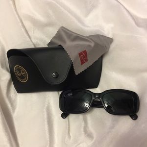 Ray Ban sunglasses. Never used.